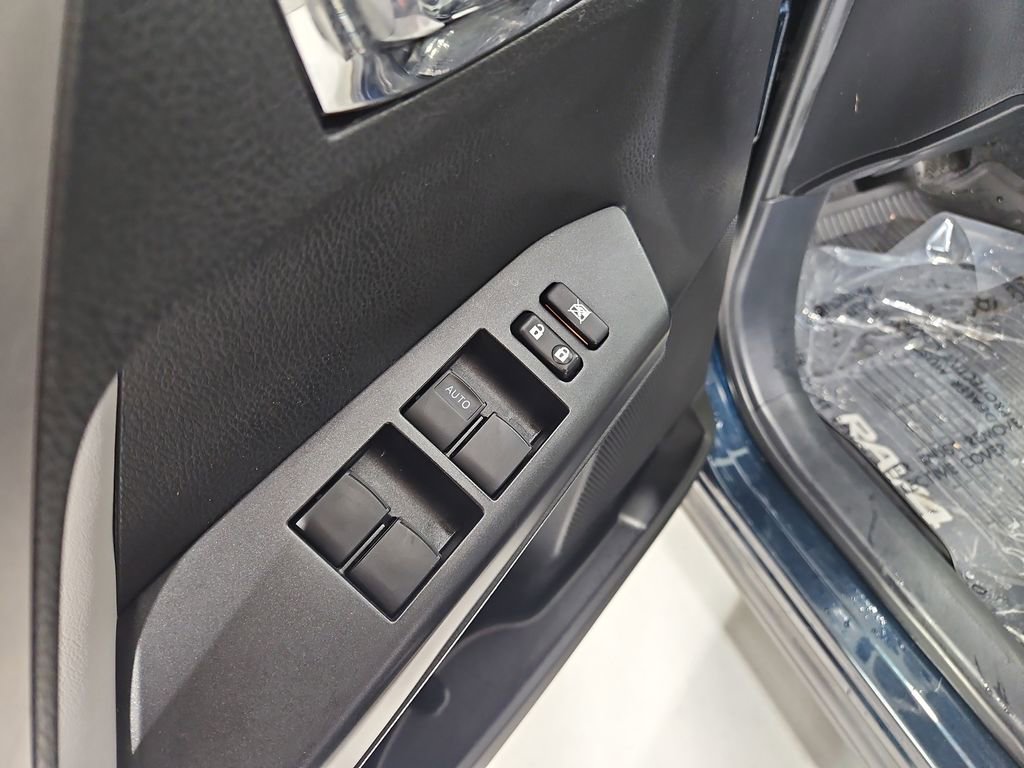 Used 2017 Toyota RAV4 XLE image 11