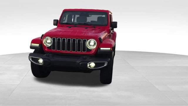Used 2025 Jeep Wrangler Unlimited Sahara AWD/4WD image 9