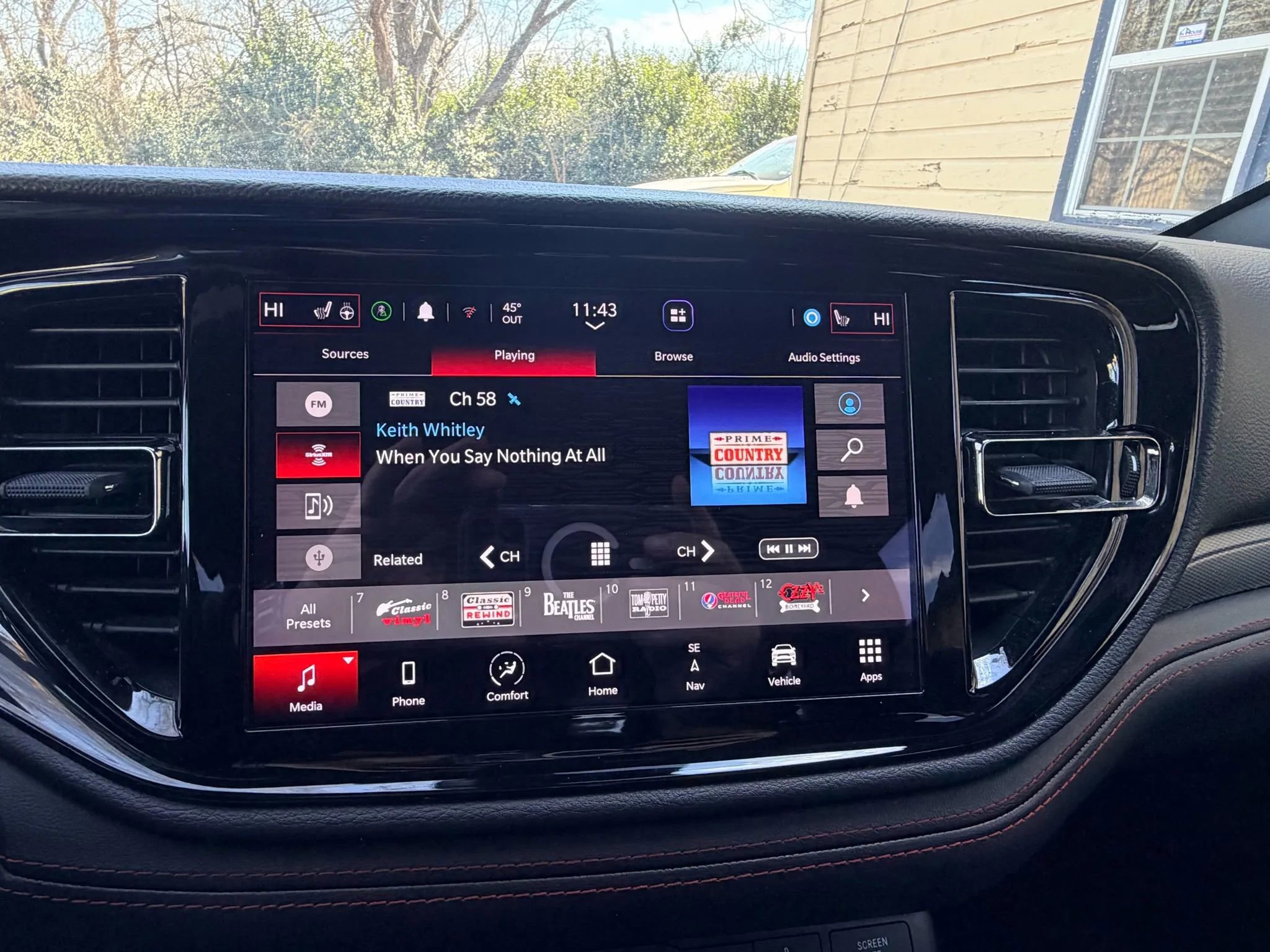 Used 2023 Dodge Durango GT image 12