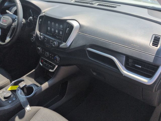 Used 2024 GMC Terrain SLE w/ Driver Convenience Package AWD/4WD image 31