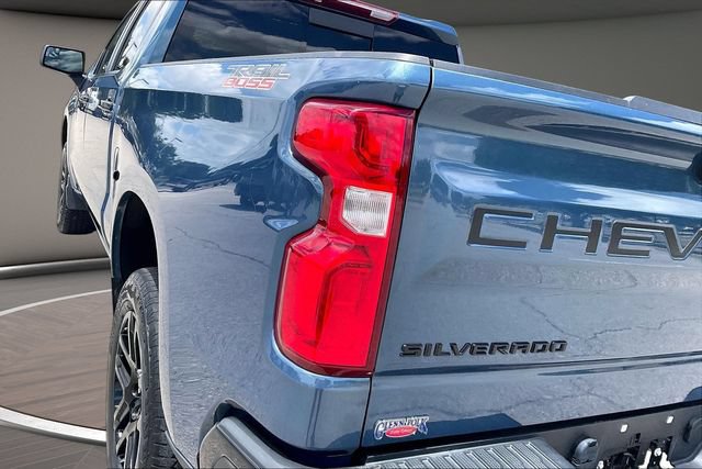 Used 2024 Chevrolet Silverado 1500 LT Trail Boss w/ Convenience Package II AWD/4WD image 29