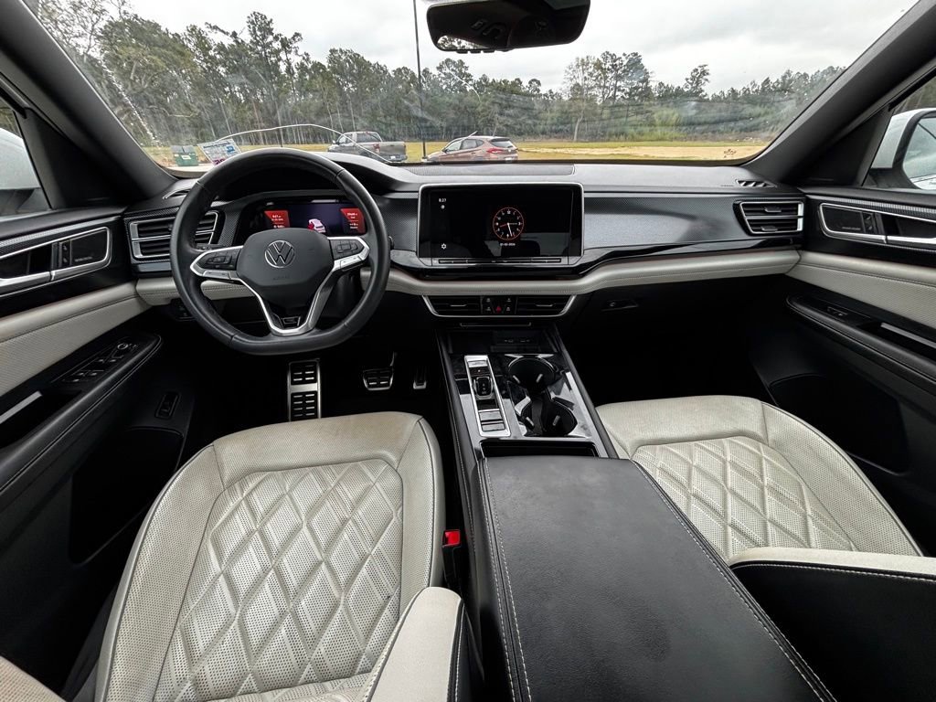 Used 2024 Volkswagen Atlas Cross Sport SEL Premium R-Line image 15