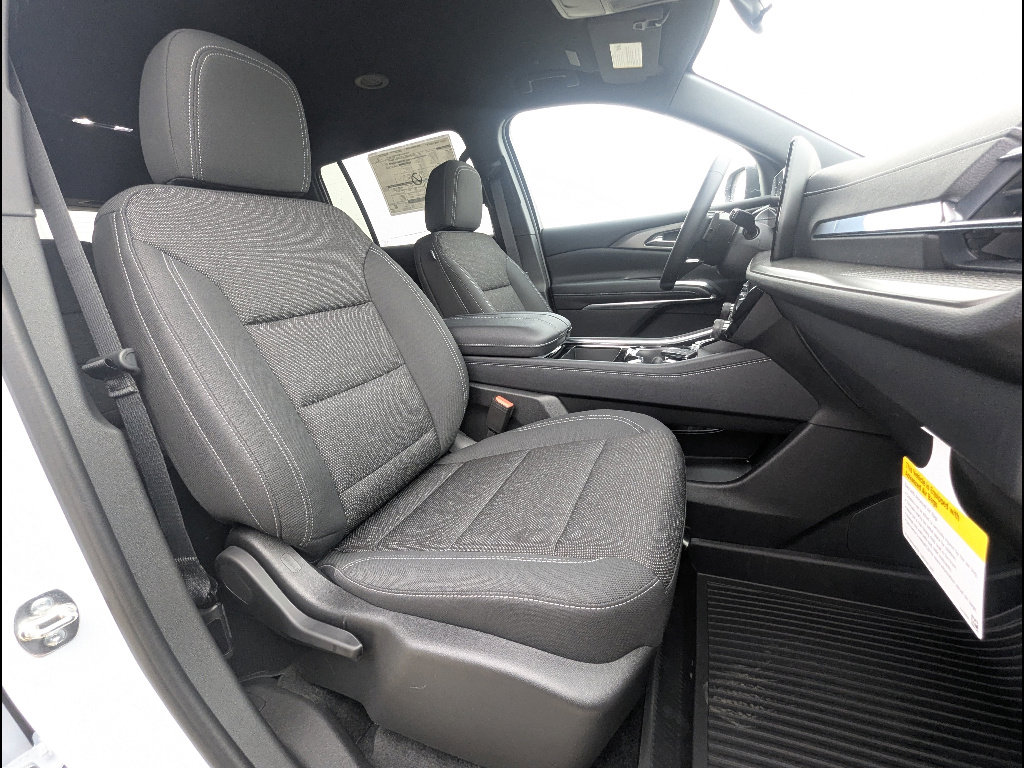 New 2026 Chevrolet Traverse LT w/ LPO, Floor Liner Package FWD image 13