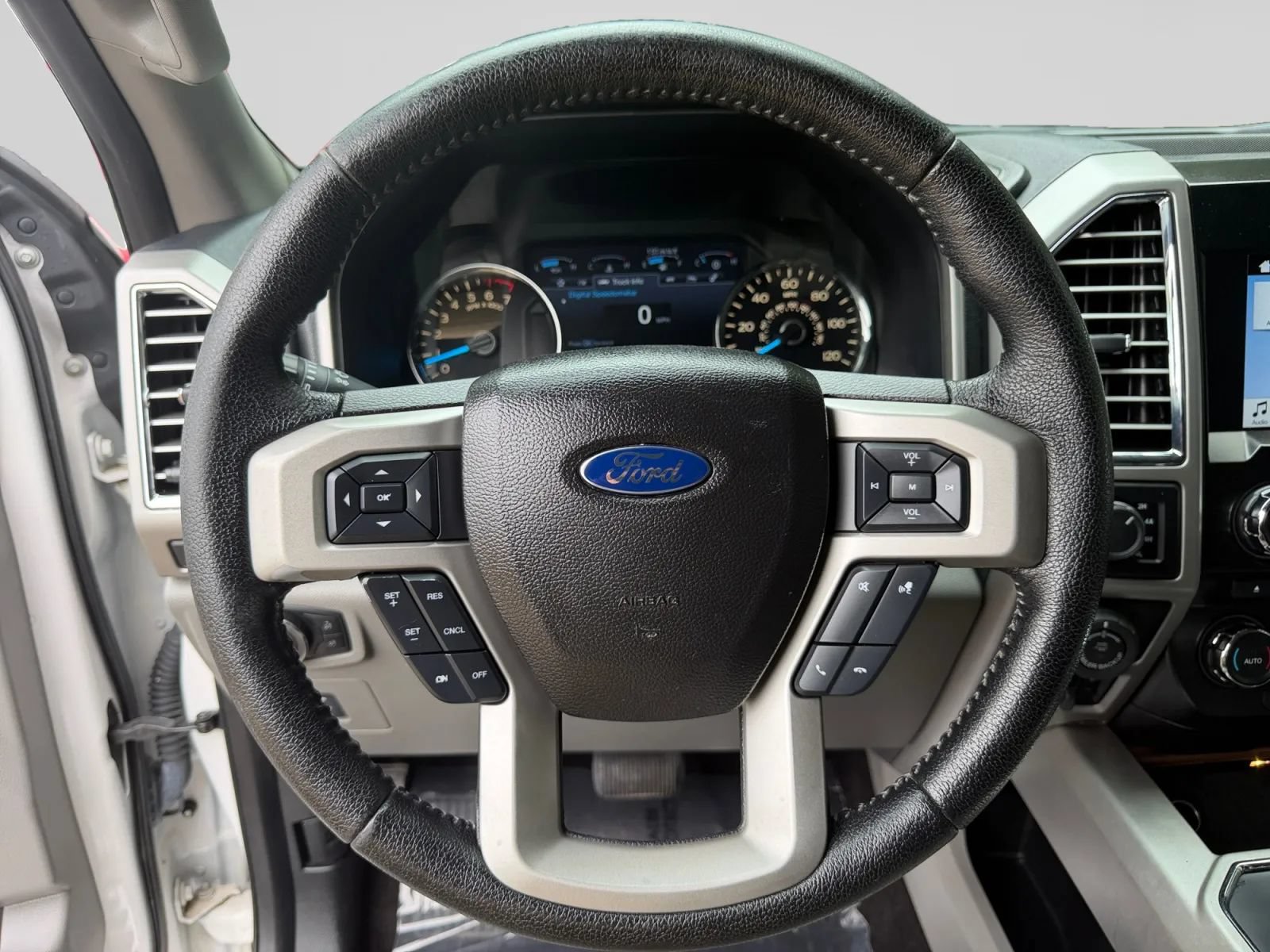 Used 2016 Ford F150 Lariat AWD/4WD image 20