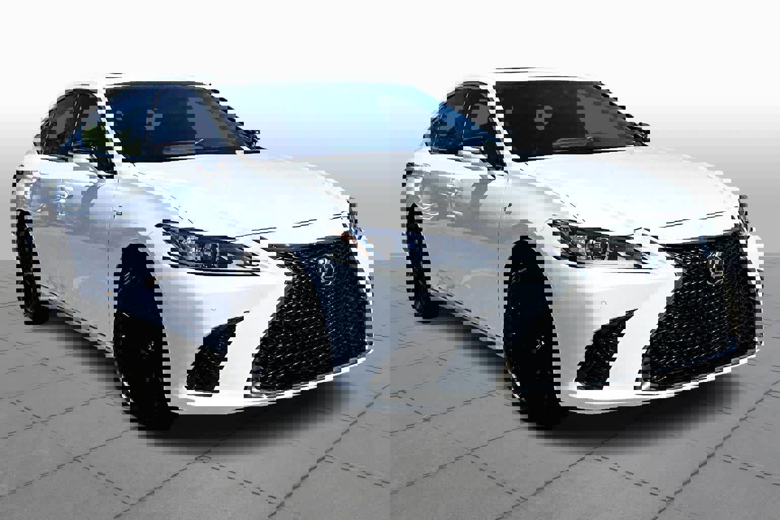 Used 2023 Lexus ES 350 F Sport w/ Accessory Package (Z2) image 3