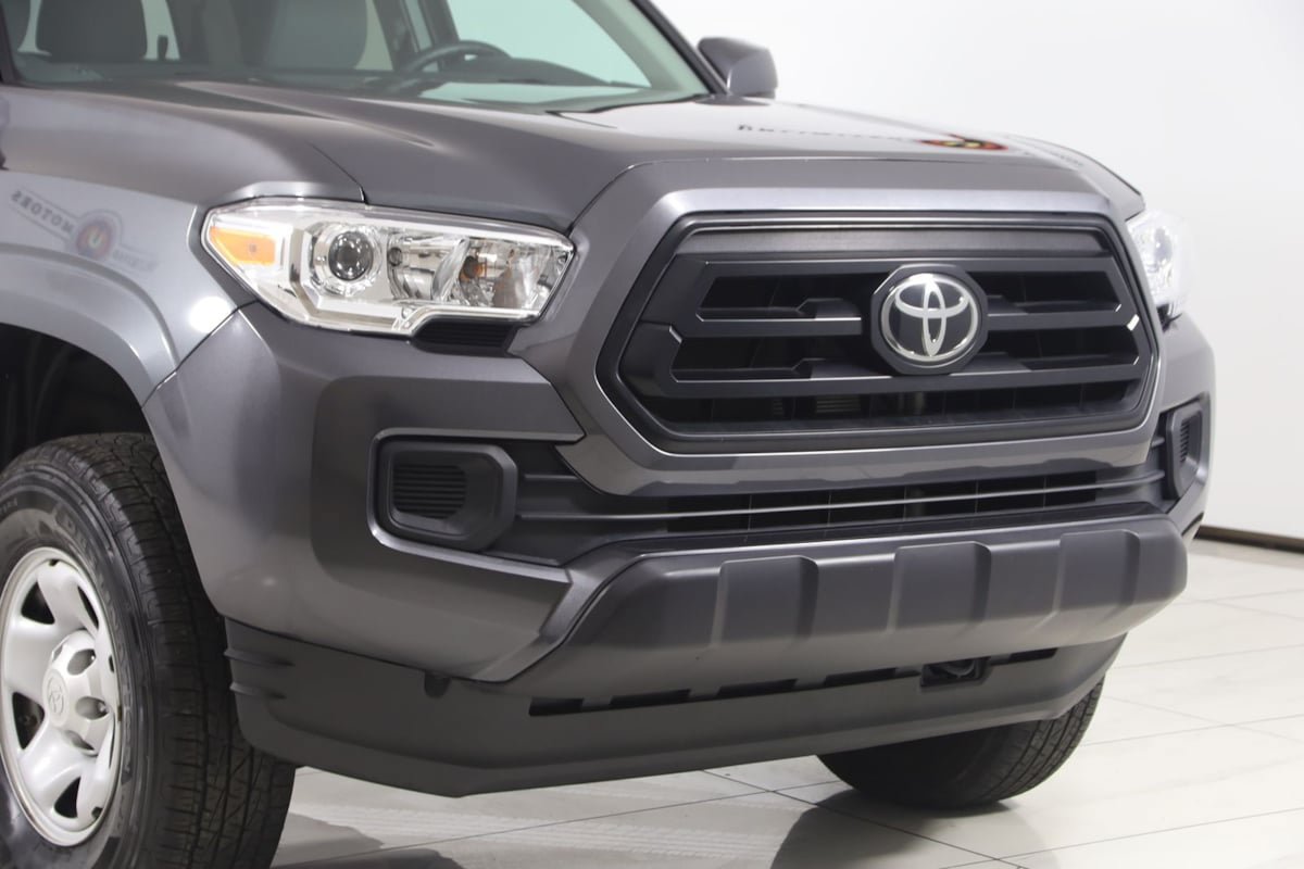 Used 2023 Toyota Tacoma SR AWD/4WD image 31