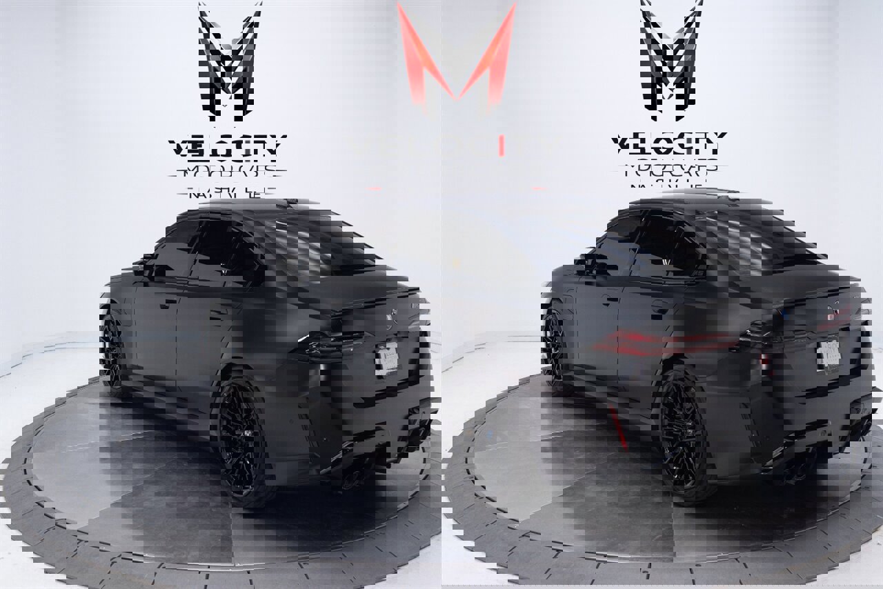 Used 2025 BMW M5 w/ Carbon Package image 16