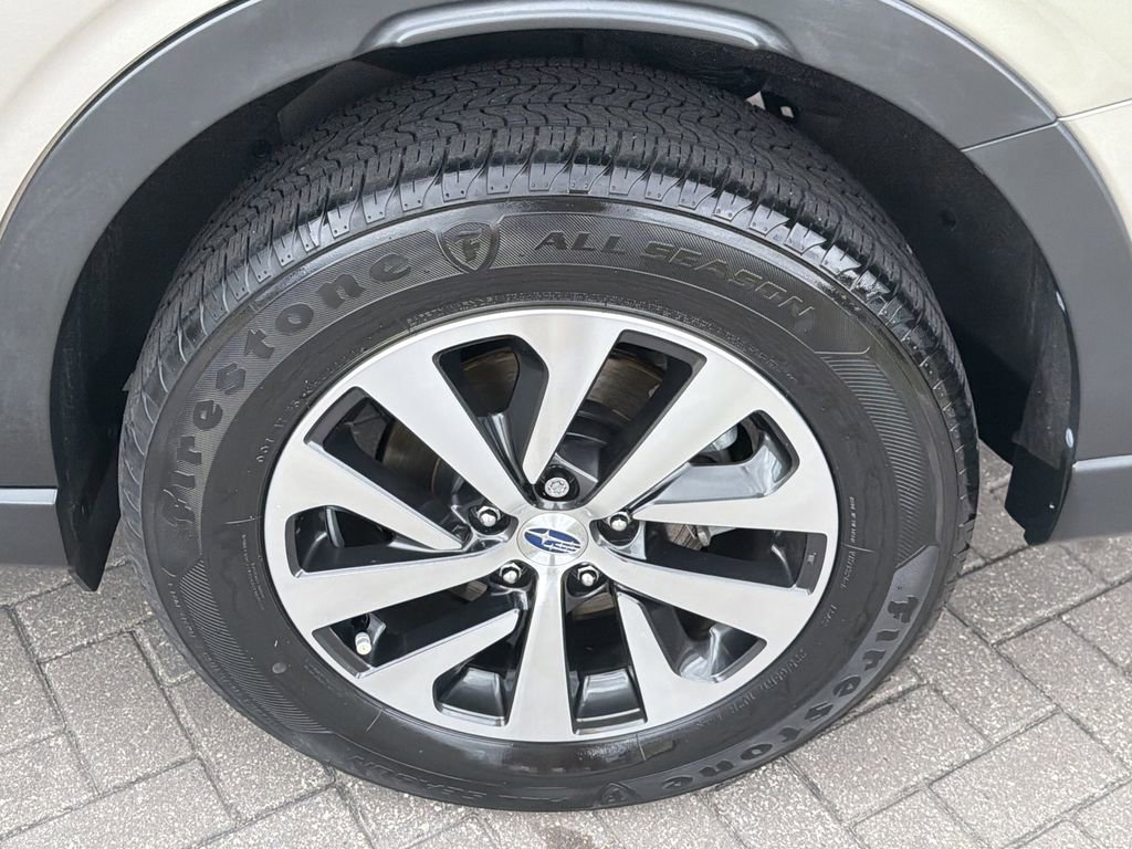 Used 2020 Subaru Outback Premium AWD/4WD image 31