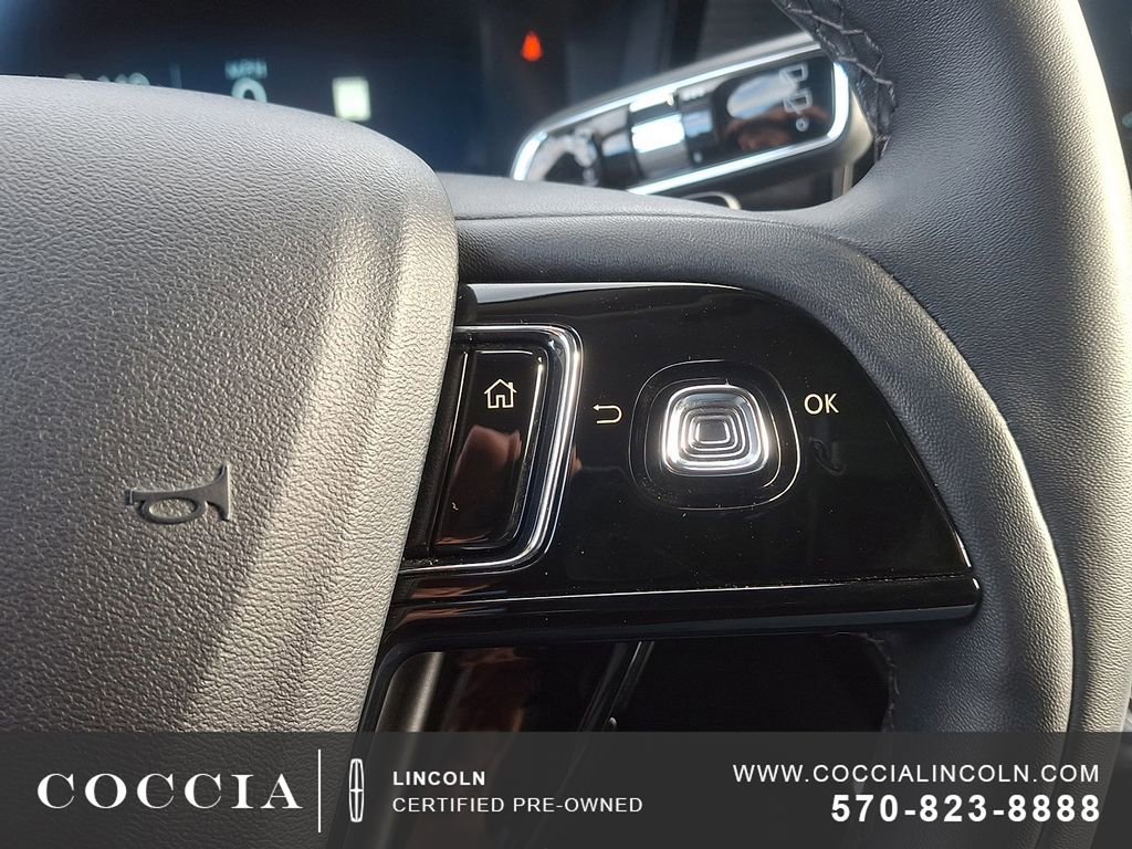 Used 2024 Lincoln Corsair AWD image 23