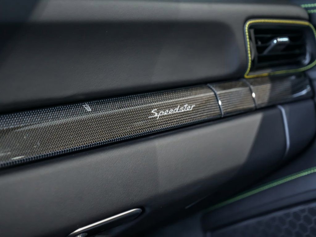 Certified 2019 Porsche 911 Speedster image 29