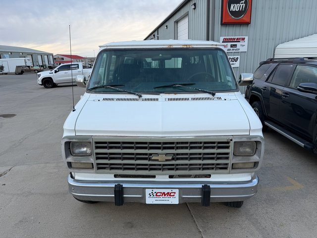 Used 1995 Chevrolet G30 Extended Sportvan image 2