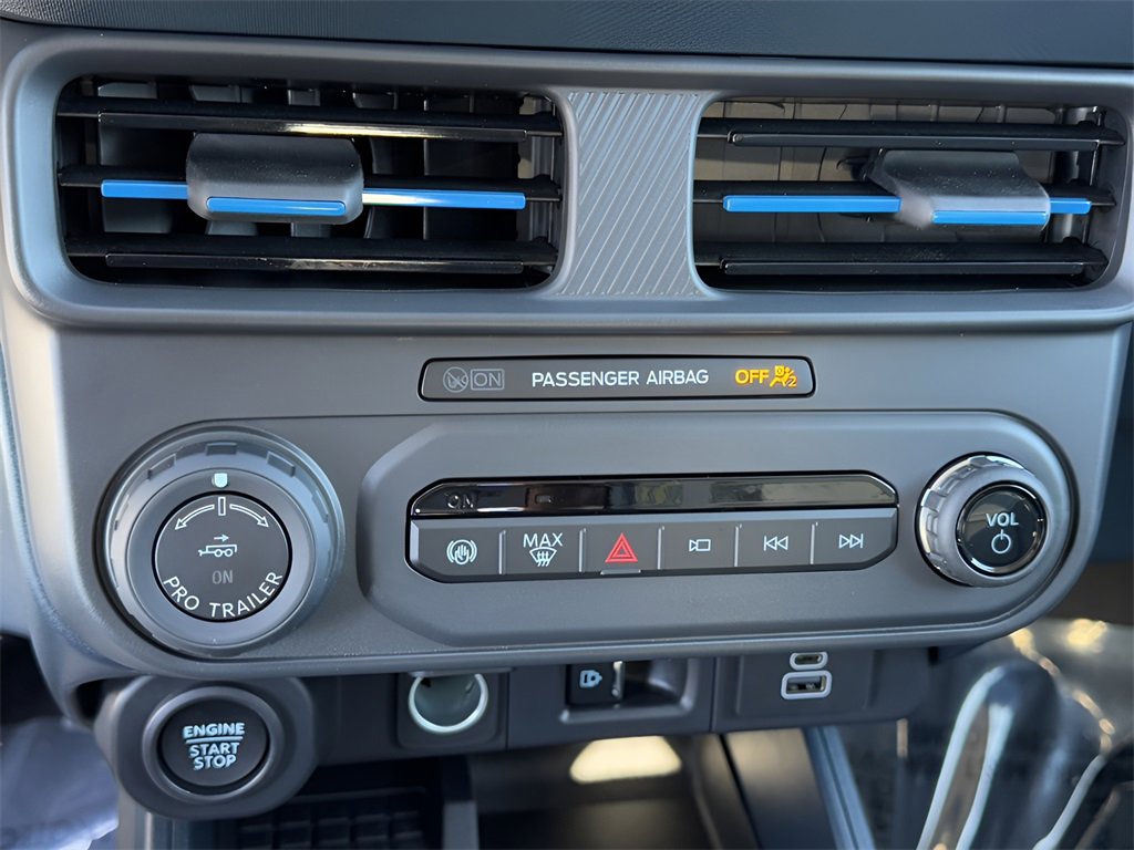 New 2025 Ford Maverick Lobo image 21