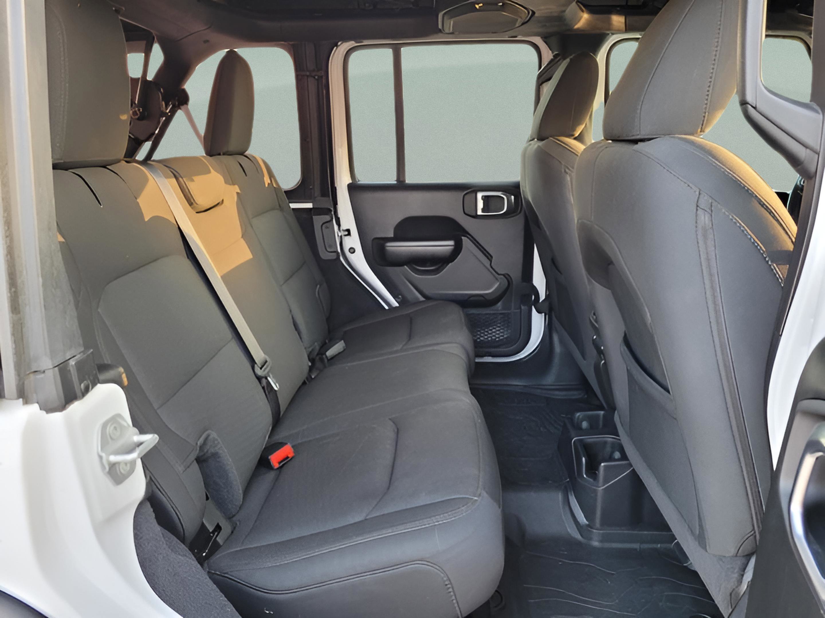 Used 2020 Jeep Wrangler Unlimited Sport image 13