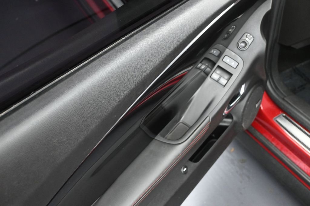 Used 2014 Chevrolet Camaro ZL1 RWD image 10