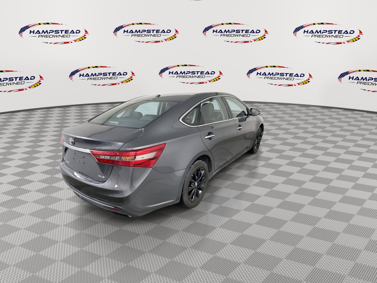 Used 2018 Toyota Avalon XLE image 8