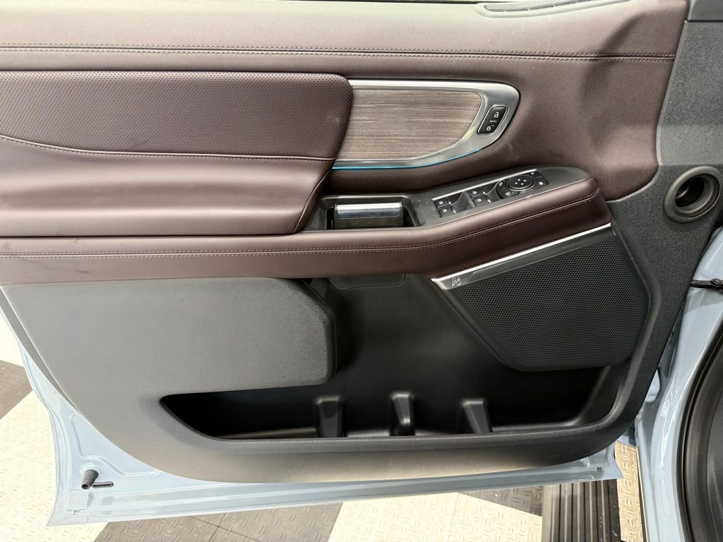 New 2025 Ford Expedition Platinum w/ Platinum Ultimate Package image 17