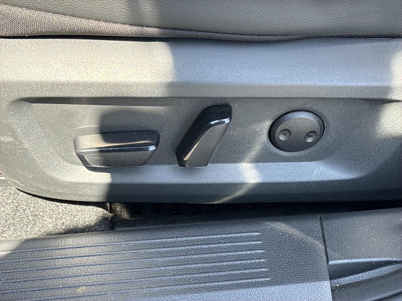 Used 2026 Nissan Rogue SL AWD/4WD image 21