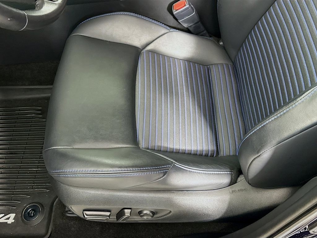 Used 2020 Toyota RAV4 XSE image 20