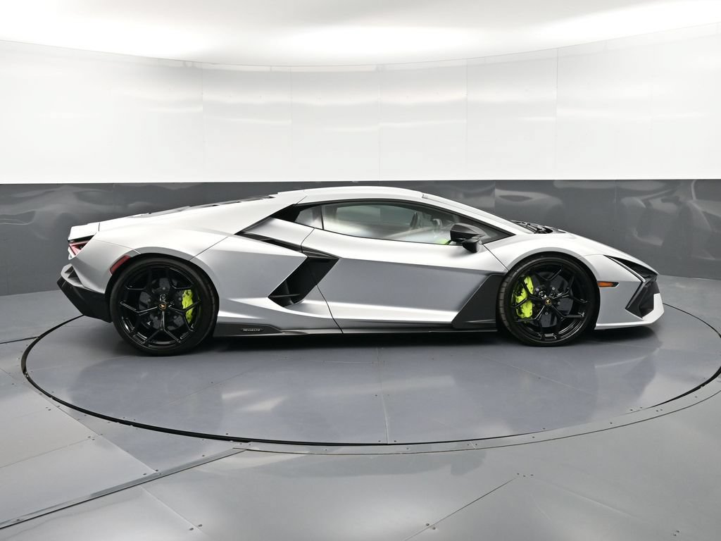 Used 2024 Lamborghini Revuelto AWD/4WD image 9