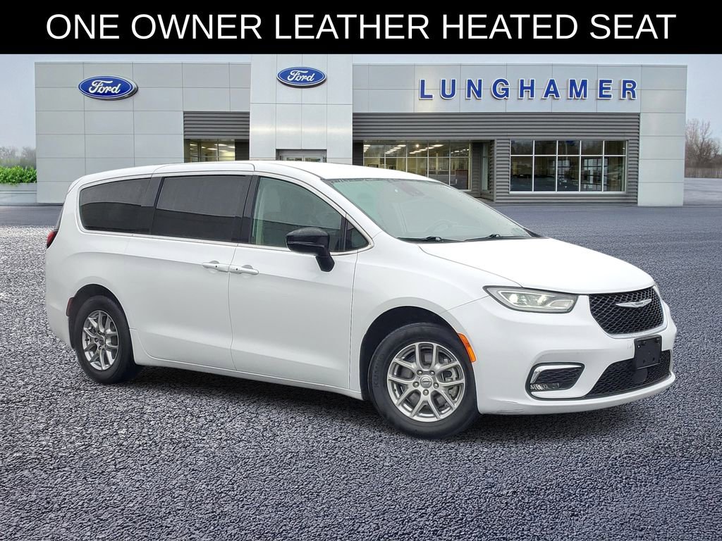 Used 2024 Chrysler Pacifica Touring-L