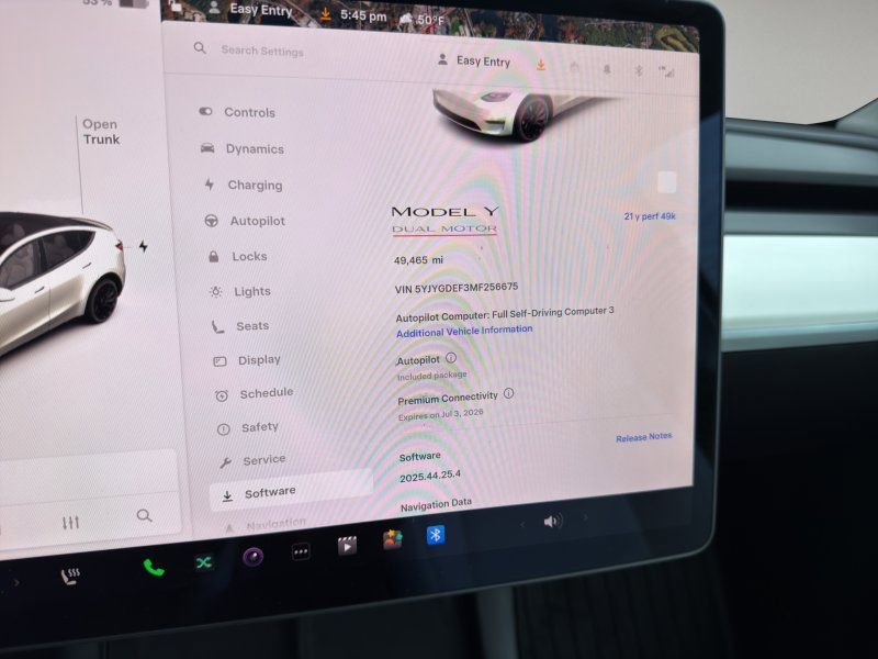 Used 2021 Tesla Model Y Performance image 15