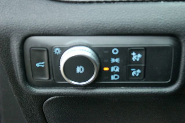 Used 2020 Ford Explorer ST image 21