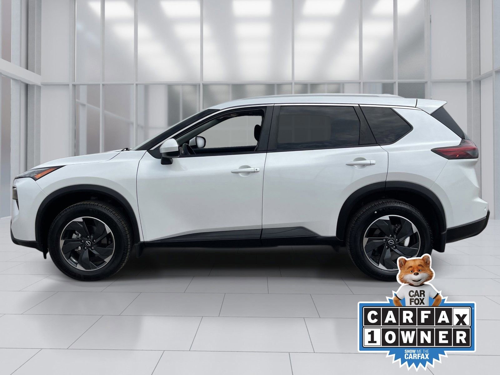 Certified 2024 Nissan Rogue SV w/ SV Premium Package AWD/4WD image 3