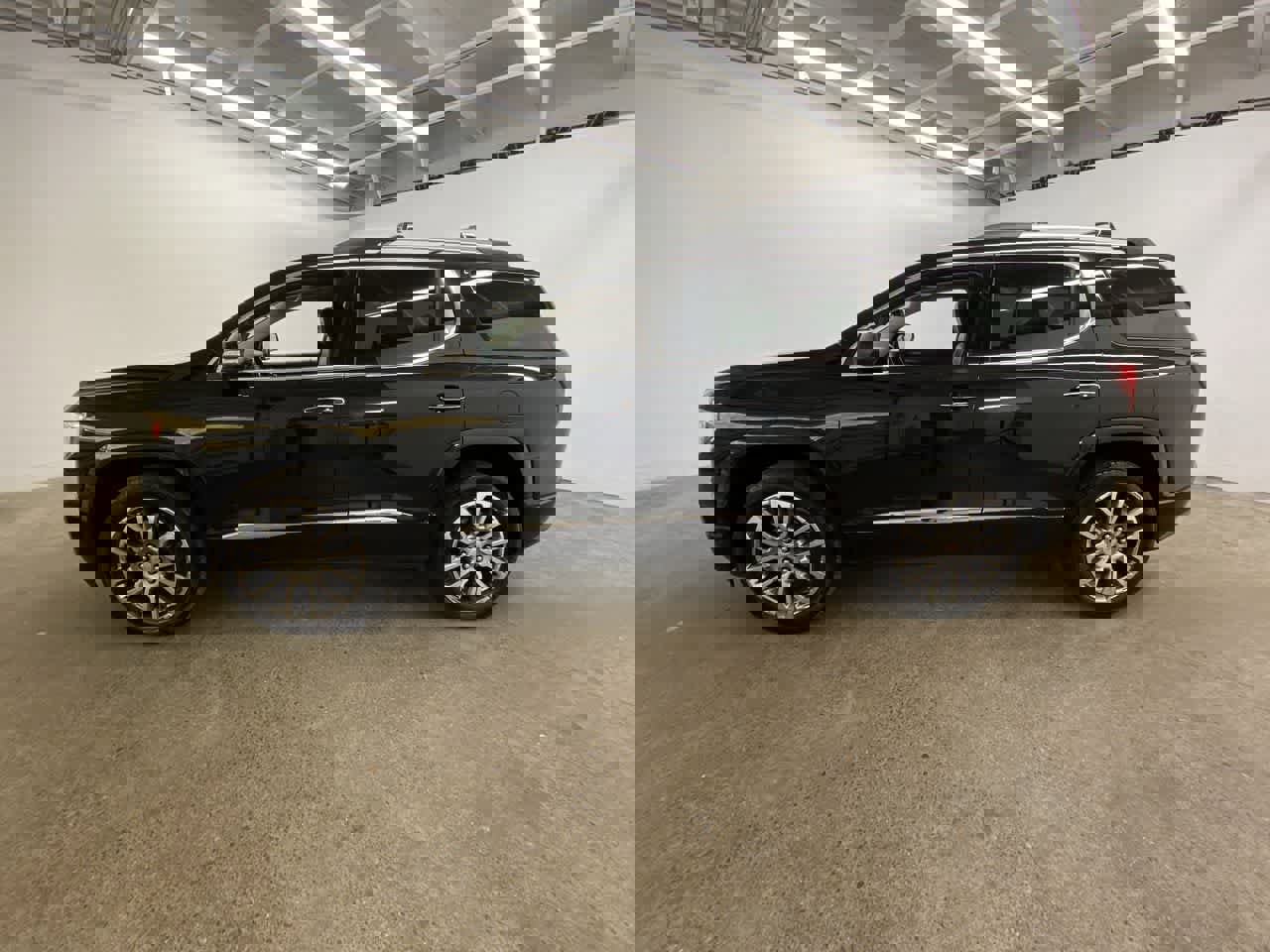 Used 2022 GMC Acadia Denali w/ Denali Ultimate Package AWD/4WD image 3