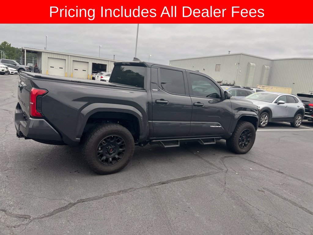 Used 2025 Toyota Tacoma SR5 AWD/4WD image 21