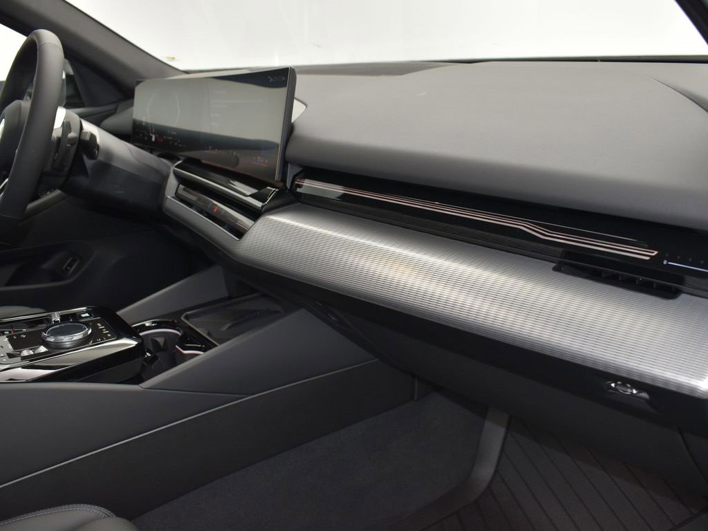 New 2026 BMW 530i w/ M Sport Package image 24