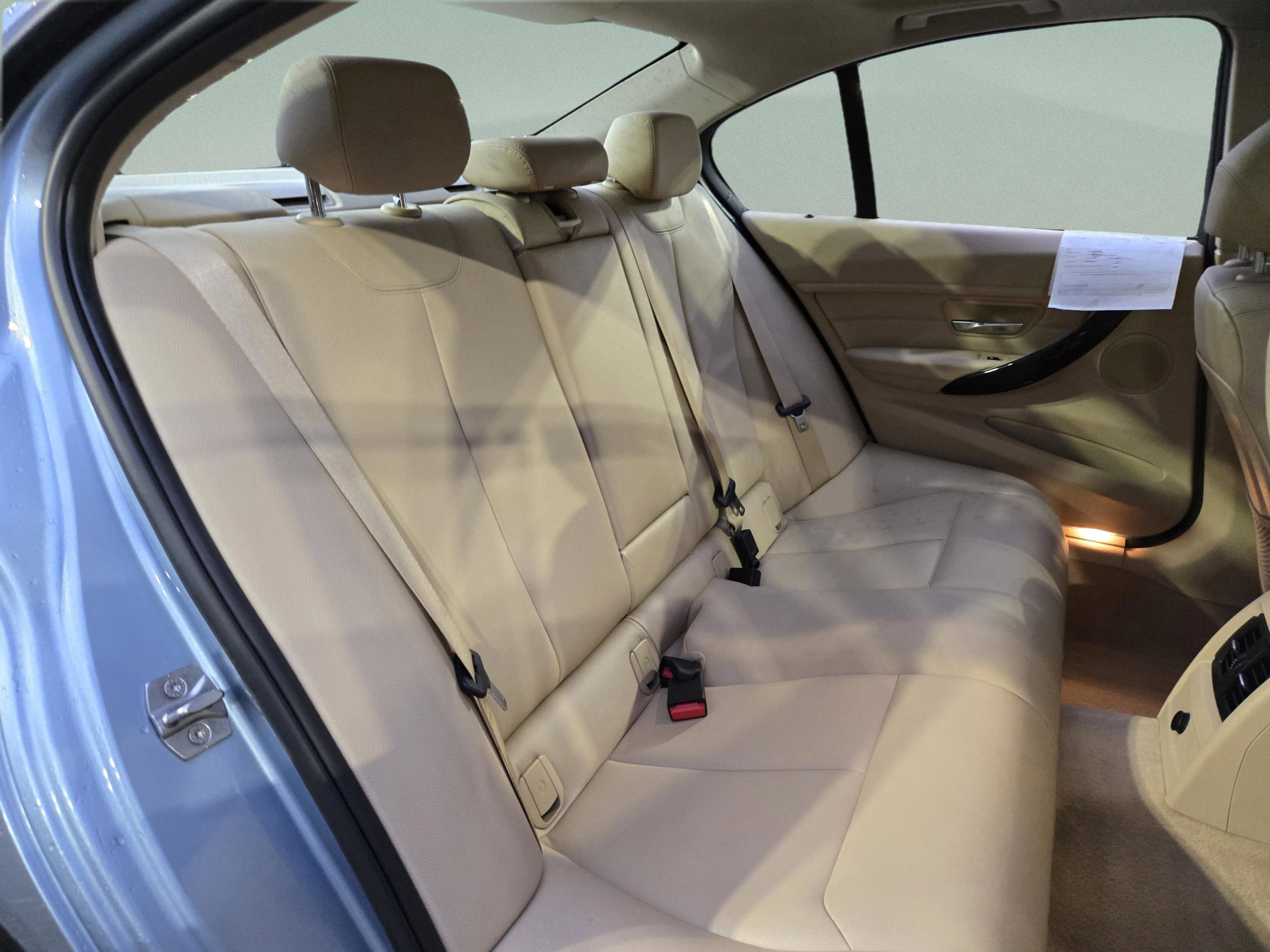 Used 2015 BMW 328i Sedan RWD image 10