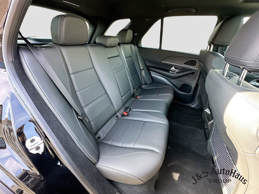 Used 2025 Mercedes-Benz GLE 450e 4MATIC image 34