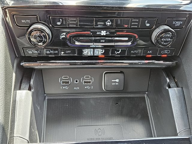 New 2025 Jeep Grand Cherokee L Laredo w/ Luxury Tech Group I RWD image 19