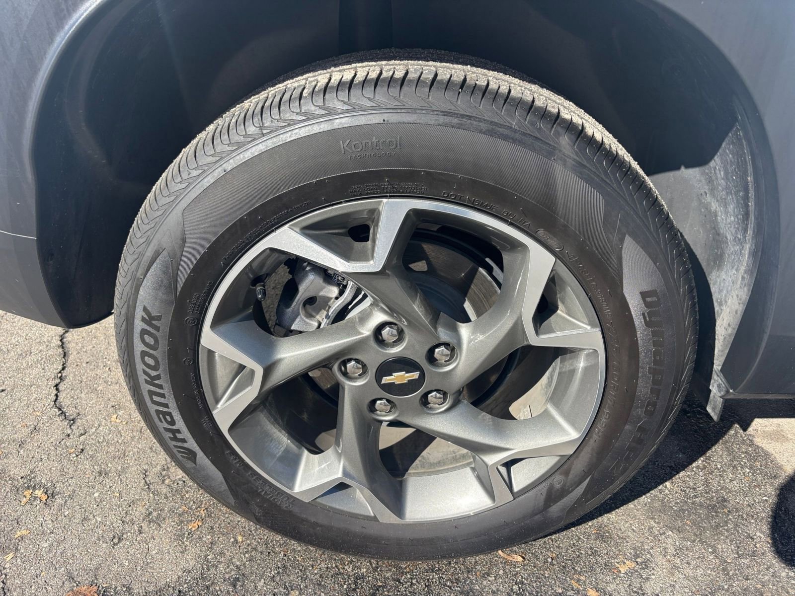 Used 2025 Chevrolet Trax LT image 30