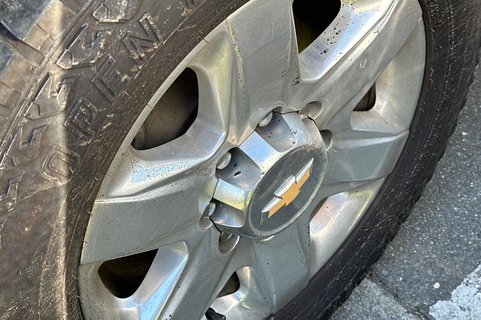 Used 2021 Chevrolet Silverado 2500 LTZ w/ LTZ Premium Package image 4