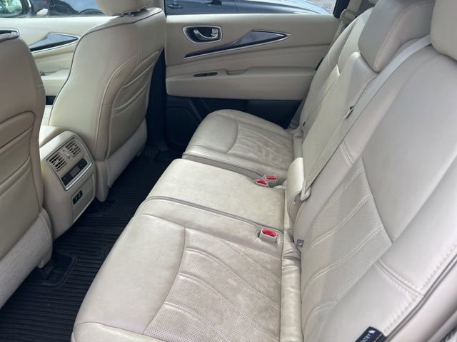 Used 2020 INFINITI QX60 Luxe w/ Essential Package FWD image 7