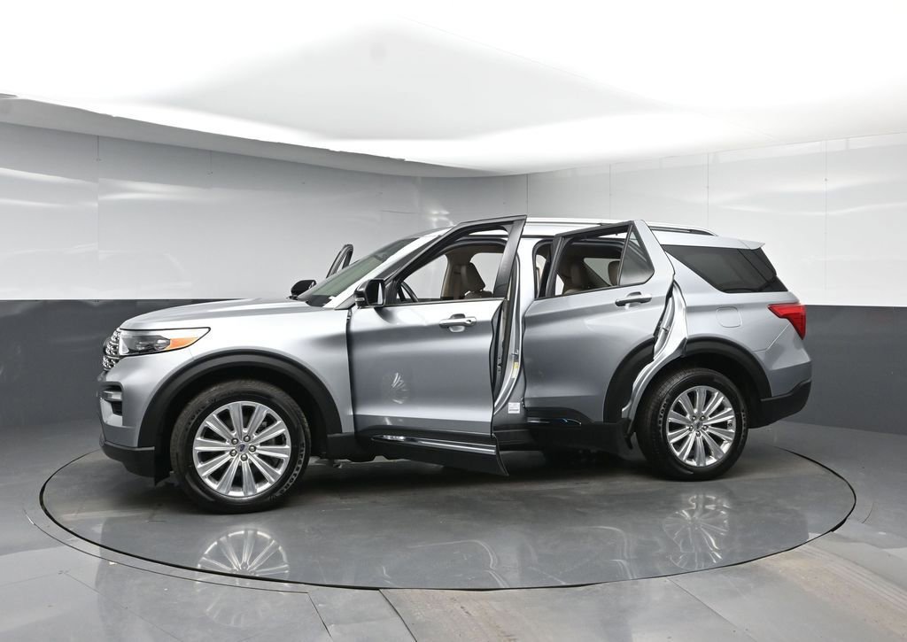 Used 2020 Ford Explorer Limited w/ Hybrid Equipment Group 310A image 51