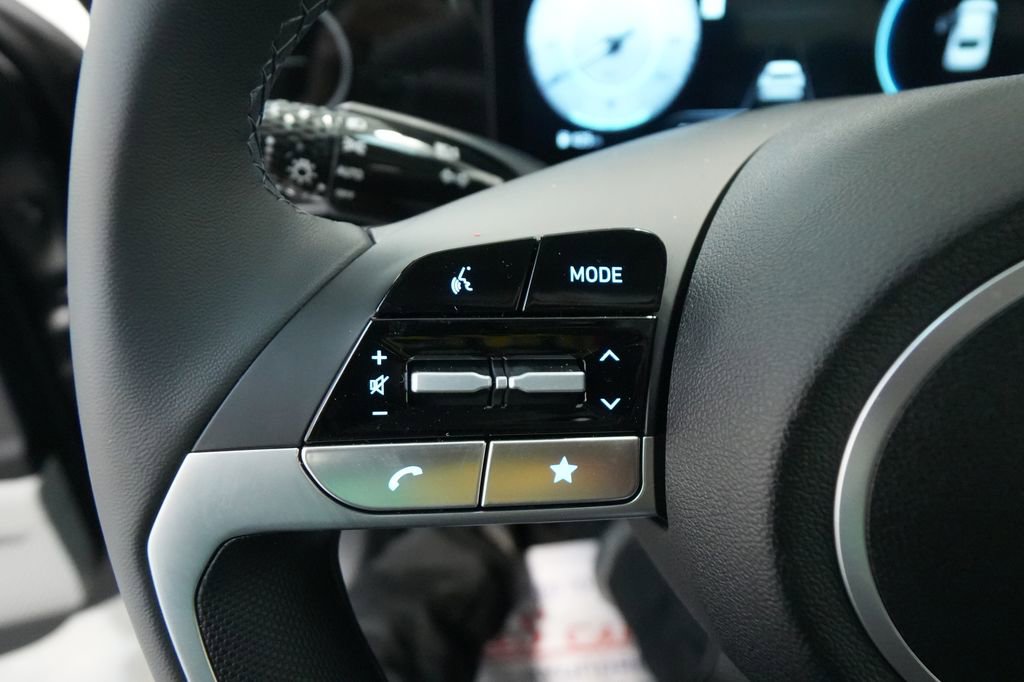 New 2026 Hyundai Elantra Limited image 37