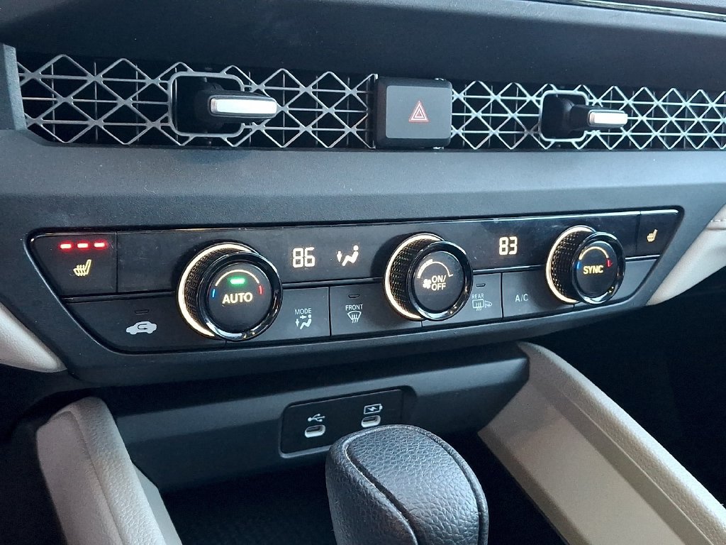 Used 2023 Honda Accord EX image 18