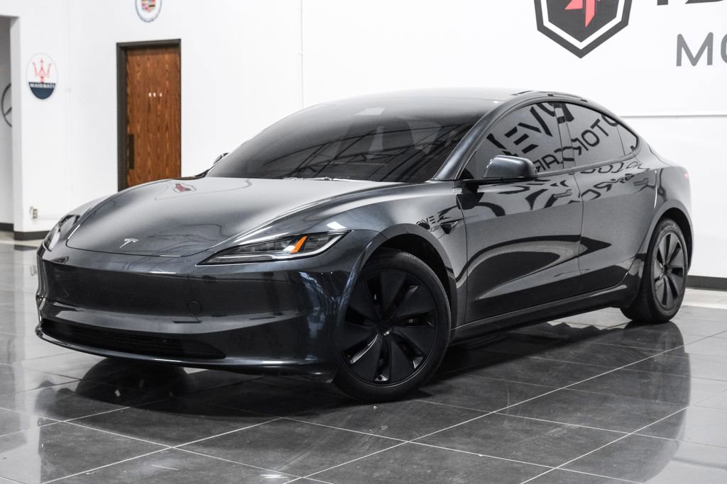 Used 2024 Tesla Model 3 Standard Range RWD image 8