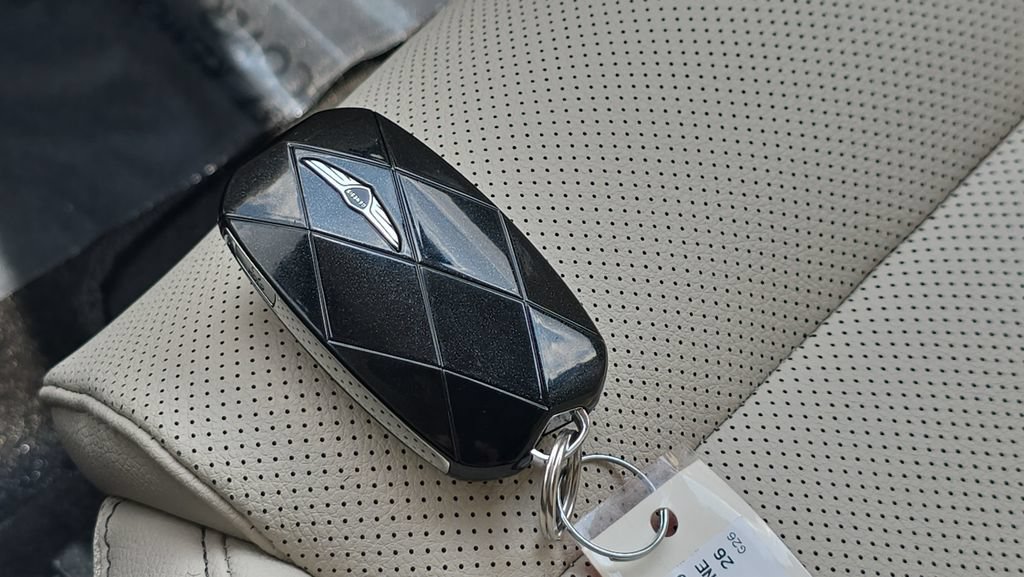 New 2026 Genesis GV70 2.5T Select AWD/4WD image 29