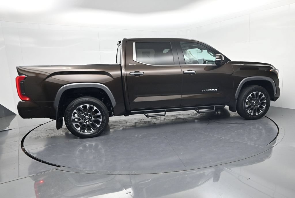 Used 2024 Toyota Tundra Limited w/ Power Package AWD/4WD image 8