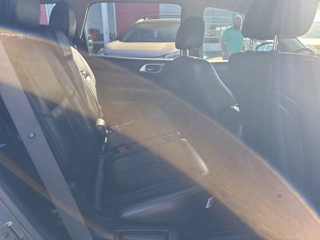 Used 2013 Nissan Pathfinder SL w/ Trailer Tow Pkg FWD image 13