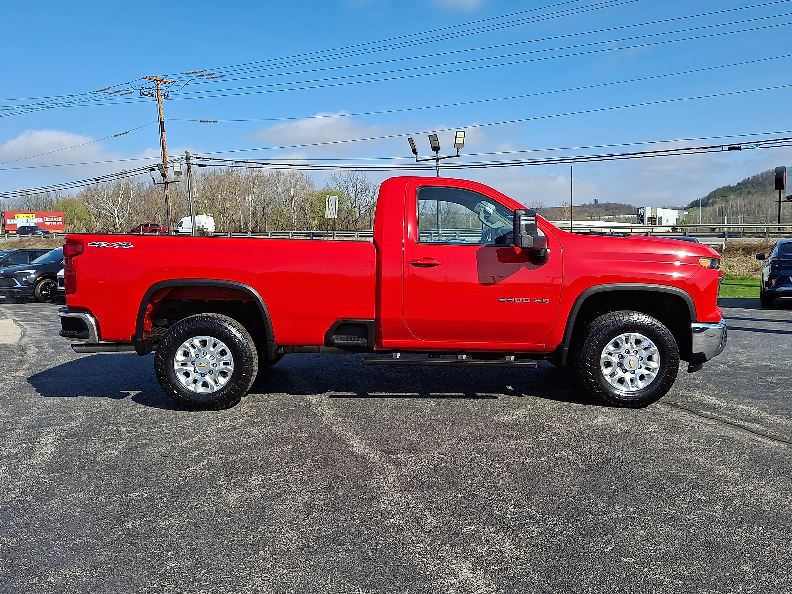 Used 2024 Chevrolet Silverado 2500 LT AWD/4WD image 9