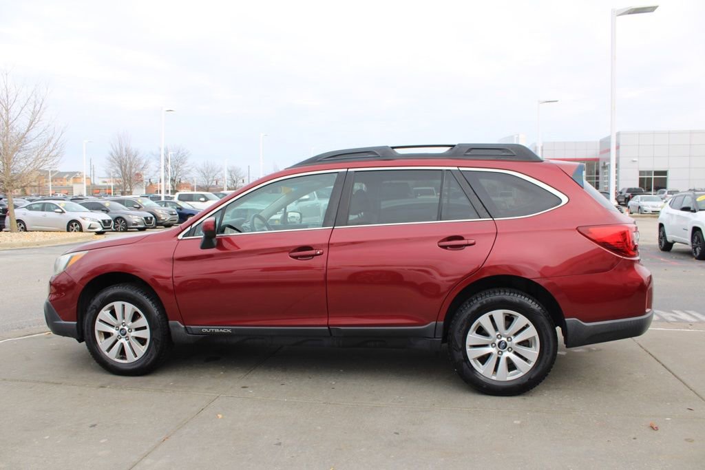 Used 2017 Subaru Outback 2.5i Premium image 4