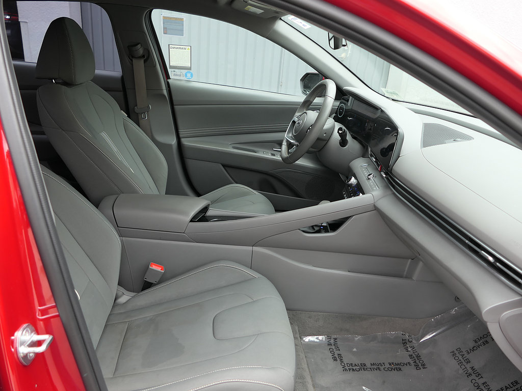 Used 2023 Hyundai Elantra SEL w/ Convenience Package FWD image 24