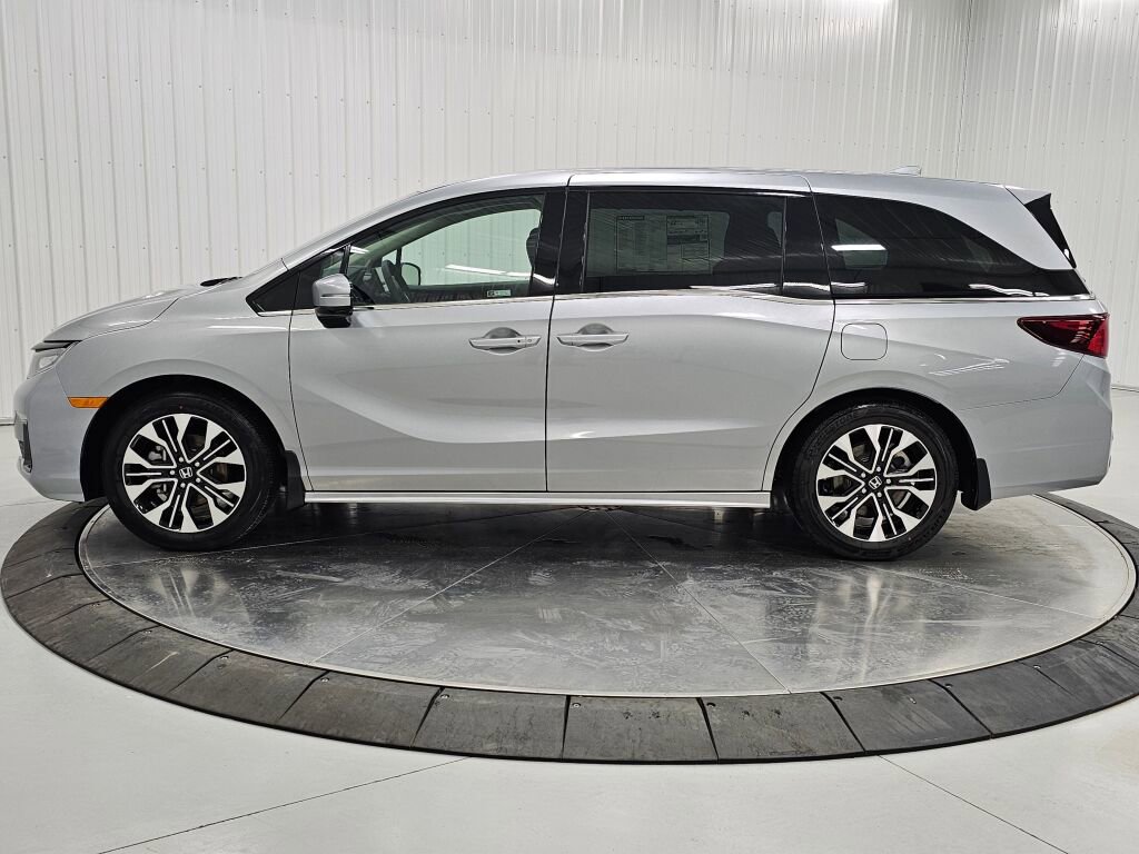 New 2026 Honda Odyssey Elite image 2