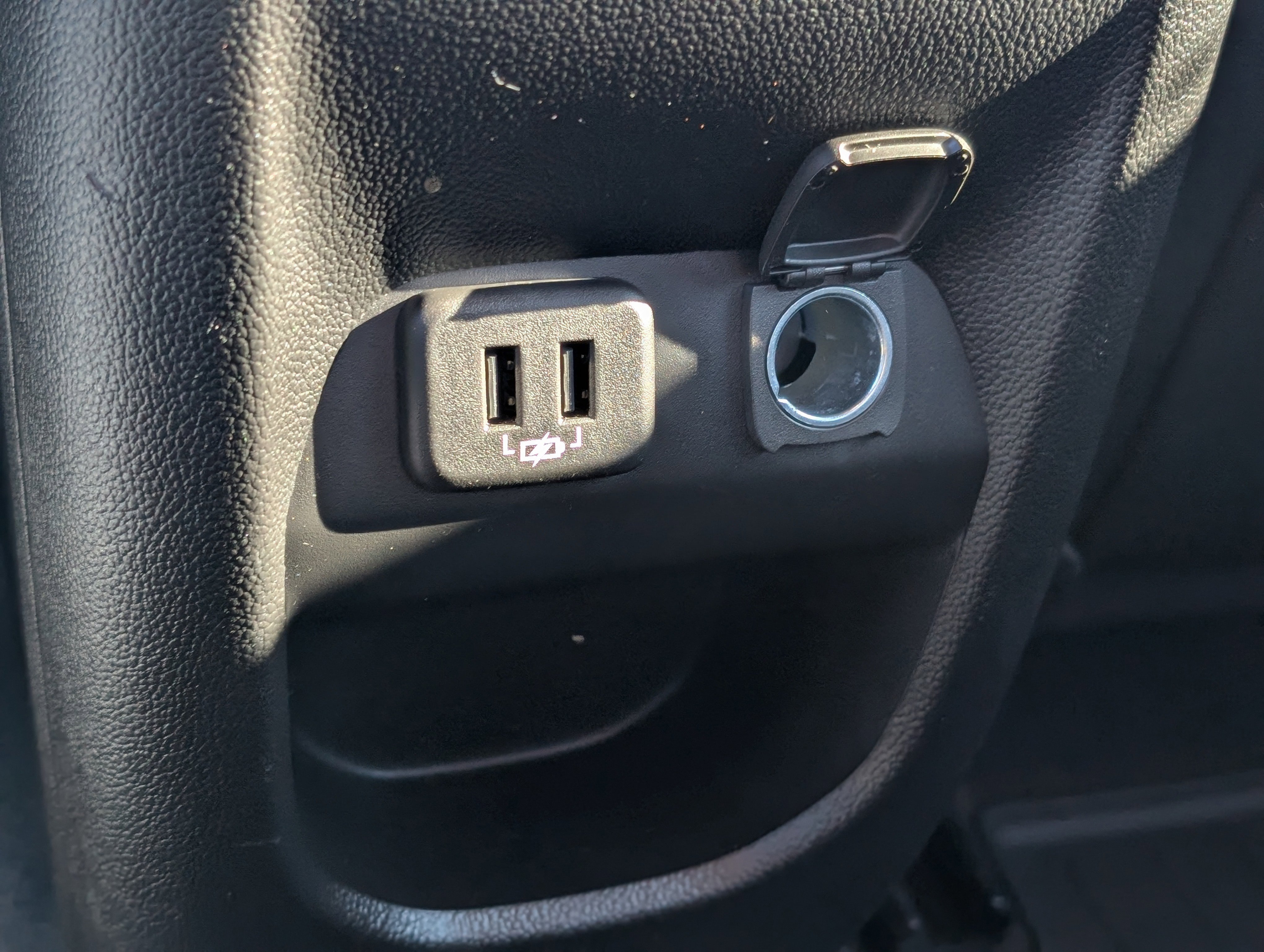 Used 2020 Chevrolet Colorado Z71 image 34