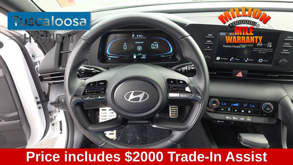 Used 2025 Hyundai Elantra Sport FWD image 16