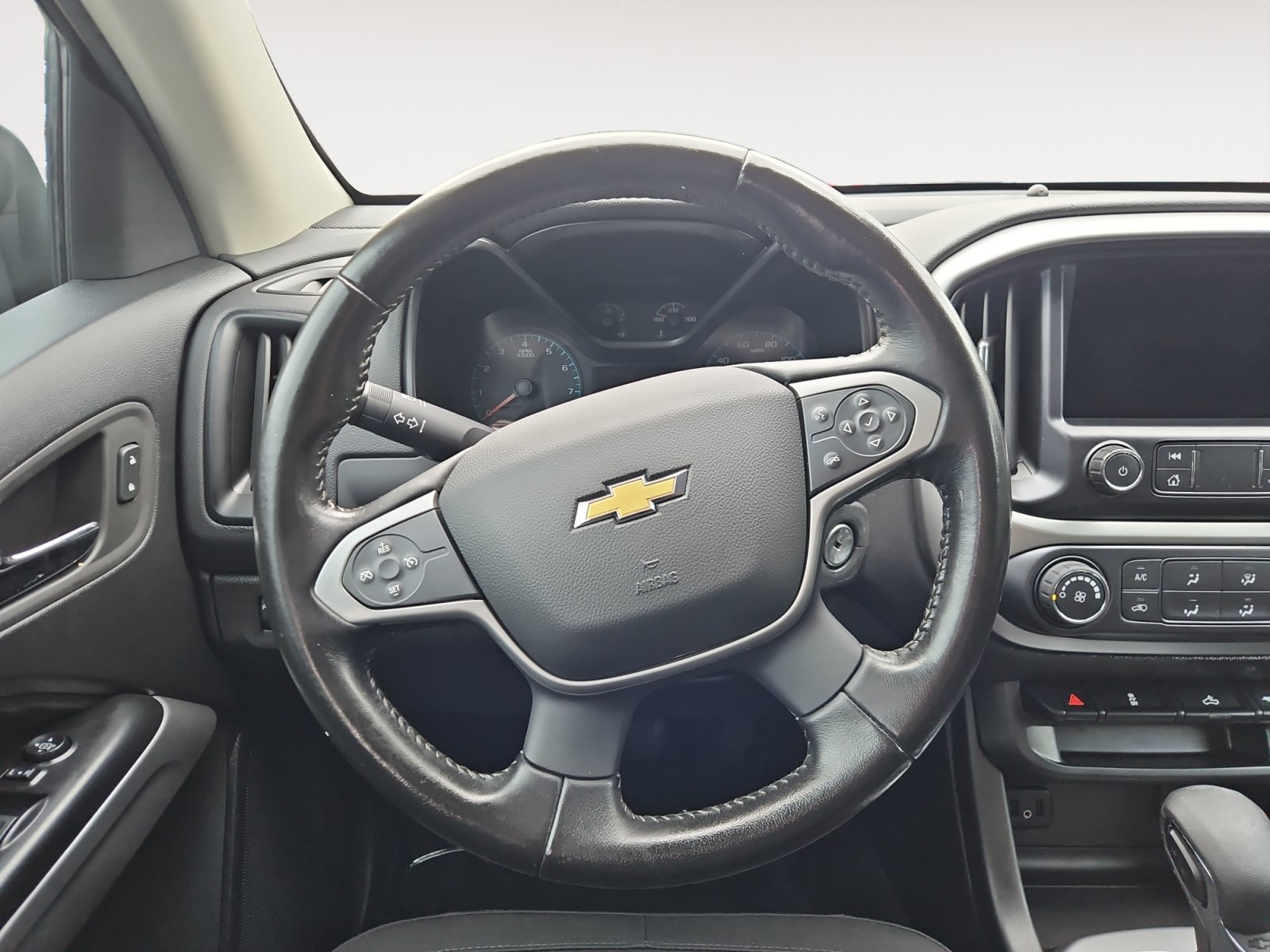 Used 2022 Chevrolet Colorado LT w/ LT Convenience Package RWD image 13
